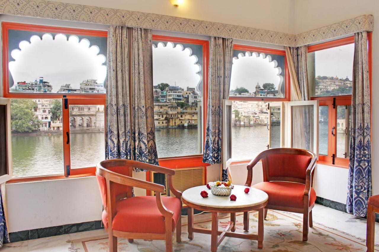 Sarovar - Lake Facing Boutique Hotel On Lake Pichola Udaipur Exteriör bild
